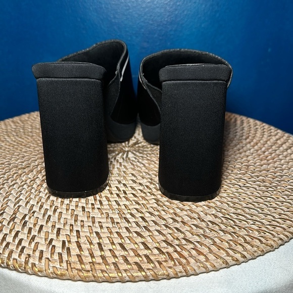 Women’s Juicy by Juicy Couture J-Girly Black Slip On Sandals Open Toe Block Heel - Picture 5 of 8